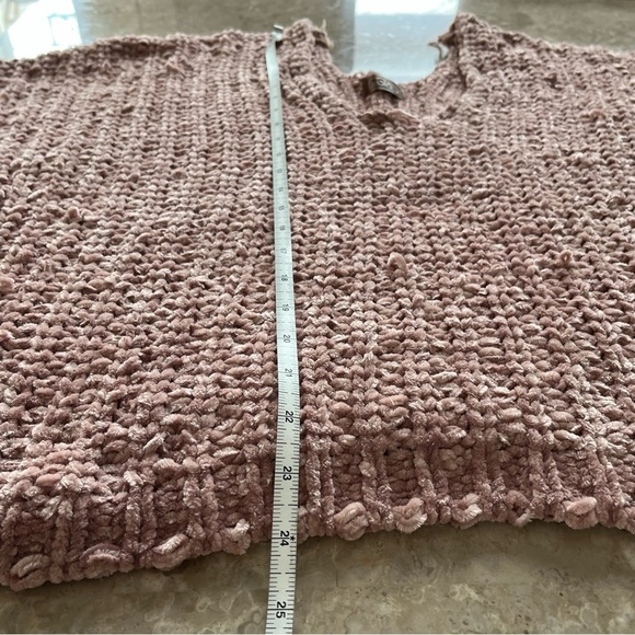 Pol oversize rose color knit sweater size medium - Picture 7 of 9